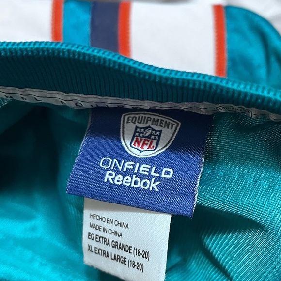 Reebok Dolphins Jersey #10 Rennington Boys Sz 18-20 +2 Lengrh - Picture 5 of 6